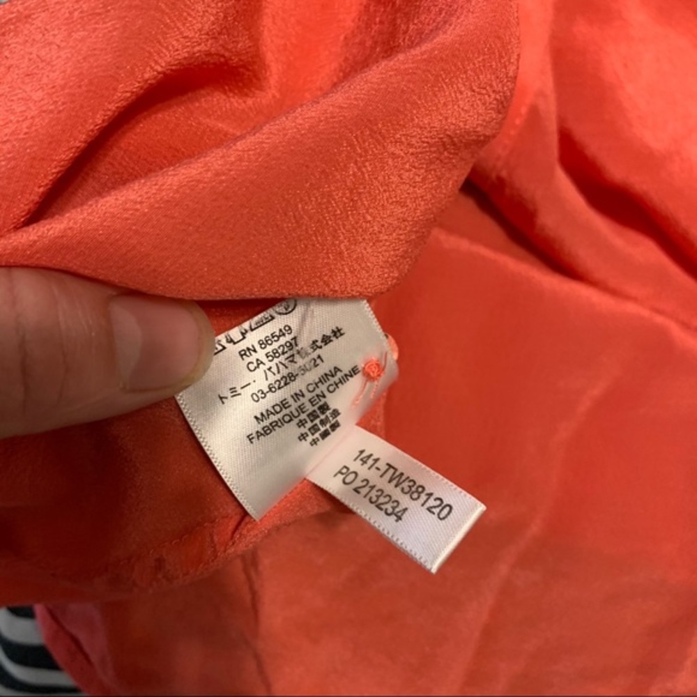 Tommy Bahama Woman’s Pink Button Down Collard Short Sleeve Shirt - Picture 8 of 9